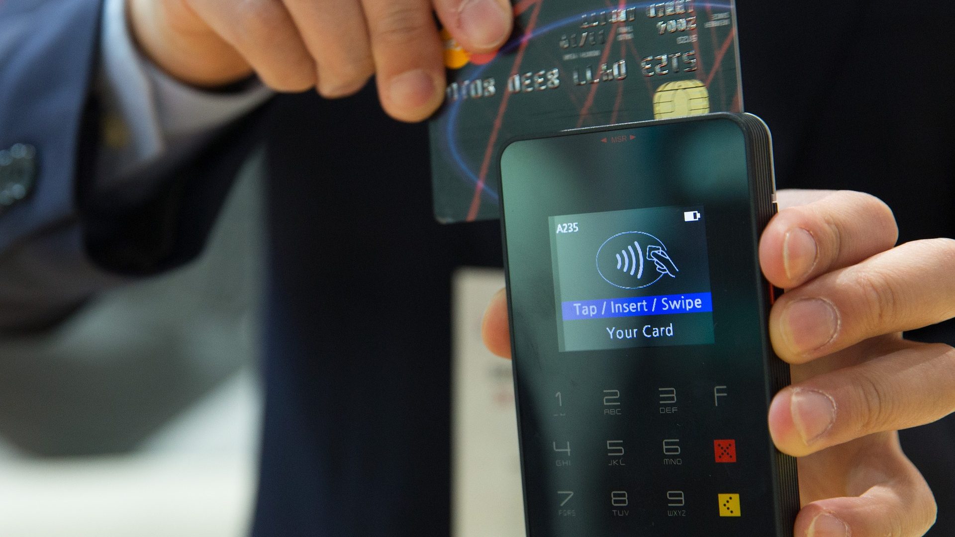 Cashless payments may become mandatory for business by mid-2020
